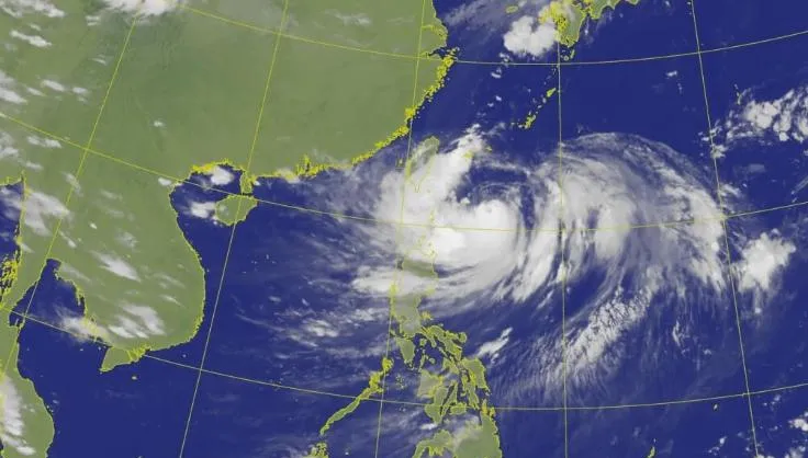 軒嵐諾豪大雨炸15縣市！超罕見「強→中→強」　專家鬆口氣：幸好沒再靠近台灣