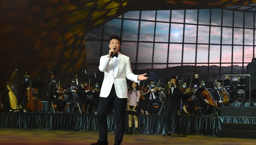陳奕迅驚傳「9年後再闖紅磡」！港媒爆「12月唱18場+跨年」　票價提早曝光