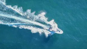 明天全數停航！颱風梅花恐發布海警　港口塞爆旅客哀嚎：不到24hrs就要走…